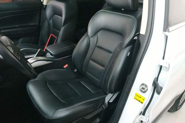 Used Geely Auto Emgrand X7 Sport 2016 1.8TD Automatic ZhiShang Model
