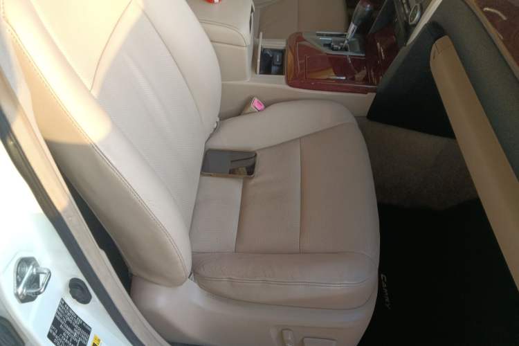 Used Toyota Camry 2013 2.0G Comfort Edition