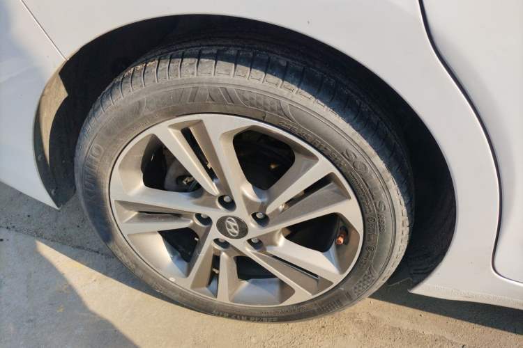 Used Hyundai Elantra 2016 1.6L Automatic ZhiXuan – Elite Version