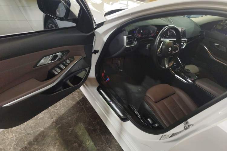 Used BMW 3 Series 2021 Facelifted 320Li M Sport Package
