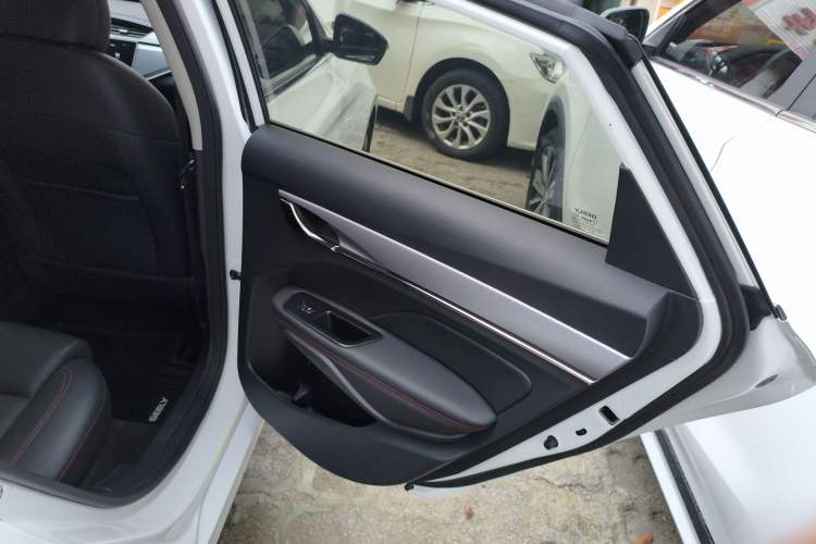 Used Geely Auto Binray 2019 200T DCT Binzhi Edition
