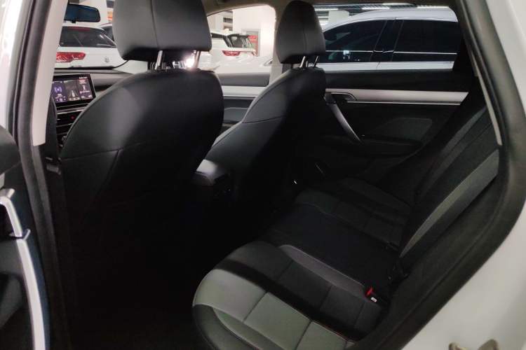 Used Geely Auto Coolray 2023 1.5T DCT Platinum Edition
