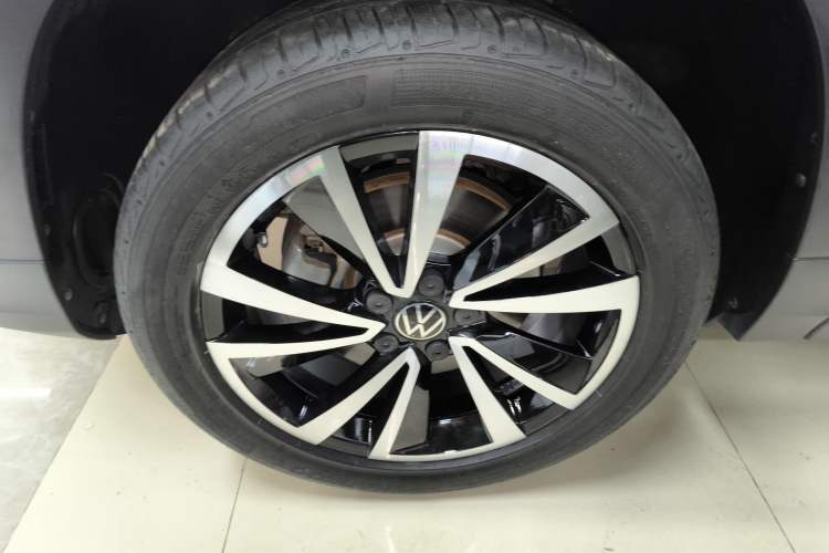 Used Volkswagen Tharu 2021 280TSI Two-Wheel-Drive Luxury Plus Edition
