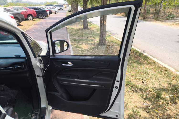 Used GAC Trumpchi M6 2019 270T Automatic Prestige Edition (6-seater) - China V Standard
