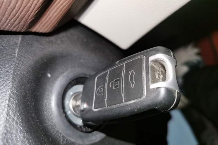 Used FORTHING Lingzhi 2020 M5L 1.6L Base Model 7 Seats
