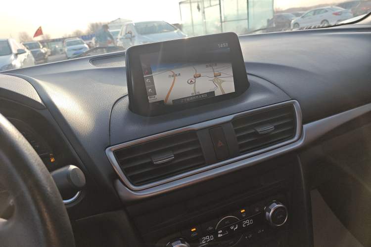 Used Mazda Mazda 3 Axela 2017 Sedan 1.5L Automatic Luxury Model Emission Standard China V
