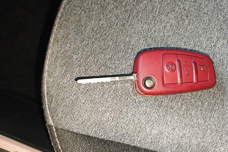 Used Chery QQ Ice Cream 2022 120km Conical Shape Lithium Iron Phosphate