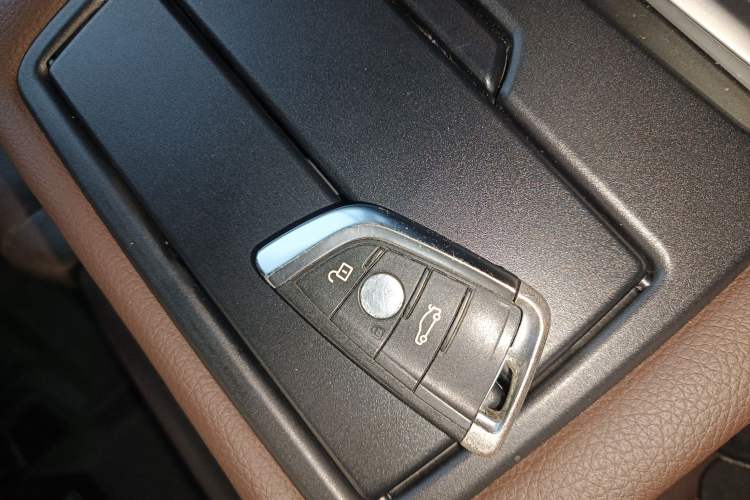 Used BMW X5 2013 xDrive35i Leading Model
