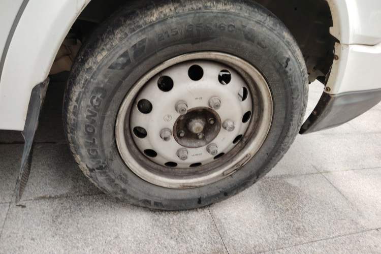 Used JMC Transit 2019 2.8T Commercial Version Short Wheelbase Mid-Roof 6-Seater China VI JX493