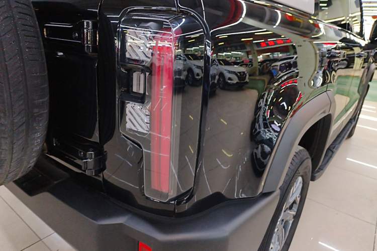 Used  BJ40 2024 2.0T All-New Urban Hunter Edition Chivalrous Style
