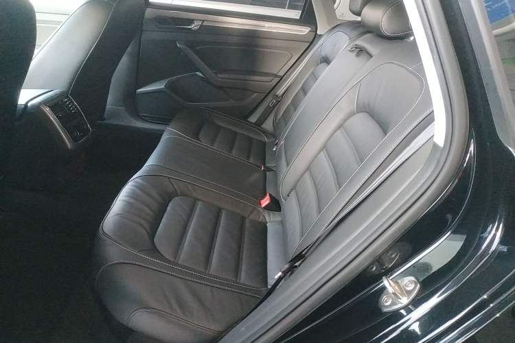 Used Volkswagen Passat 2017 330TSI DSG Luxury Edition
