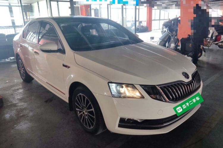 Used Skoda Octavia 2018 1.6L Automatic Luxury Edition