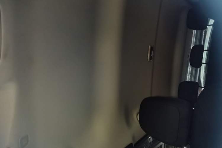 Used  Renegade 2018 Connected Large Screen Version 180T Automatic Kinetic Edition+
