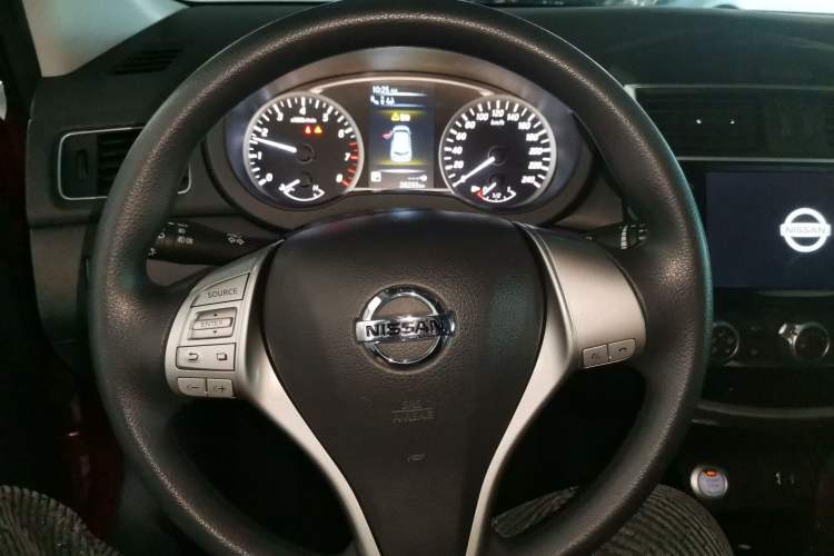 Used Nissan Tiida 2019 1.6L CVT Smart Drive Version China VI Standard