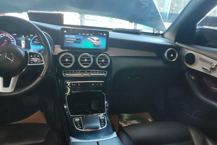 Used Mercedes-Benz GLC 2021 GLC 260 L 4MATIC Dynamic Edition
