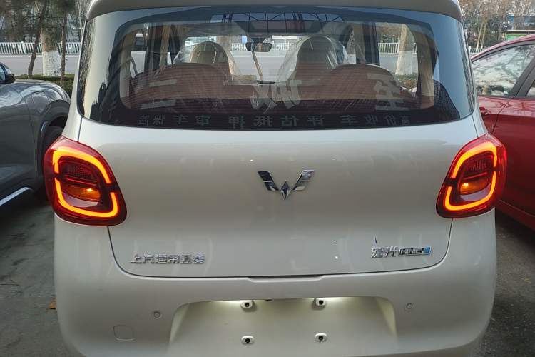 Used Wuling Hongguang MINIEV 2025 Four-Door Version Advanced Edition
