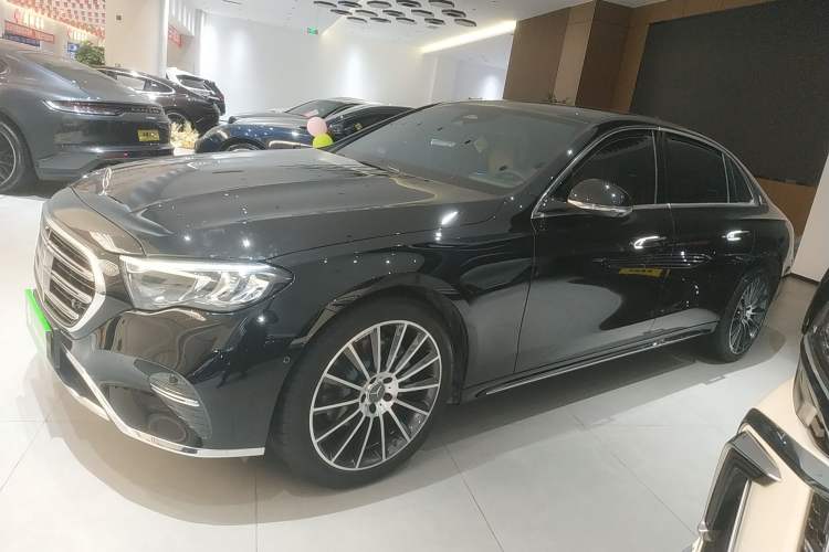 Used Mercedes-Benz E-Class 2025-Year Facelift E 260 L
