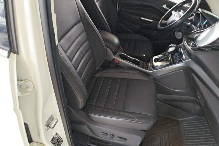 Used Ford Kuga 2015 1.5L GTDi Four-Wheel-Drive Elite Model
