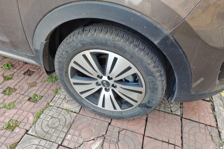 Used Kia Sportage R 2015 2.0L Automatic Two-Wheel Drive DLX Model
