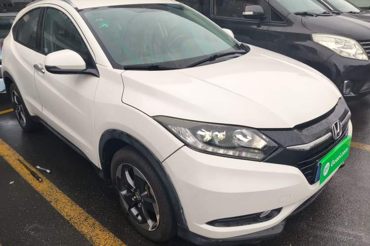 Used Honda Vezel 2015 1.8L CVT 2WD Luxury Model
