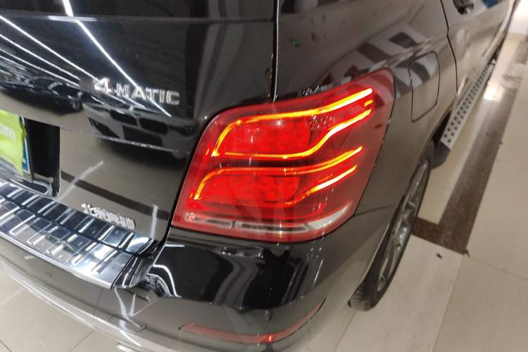 Used Mercedes-Benz GLK-Class 2013 Facelift GLK 300 4MATIC Fashion Edition
