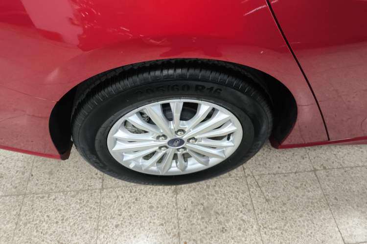 Used Ford Focus 2020 Sedan EcoBoost 180 Automatic Trend Edition