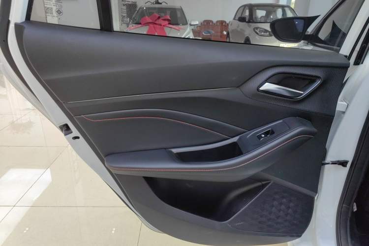 Used MG 5 2021 180 DVVT CVT Youthful Style Edition
