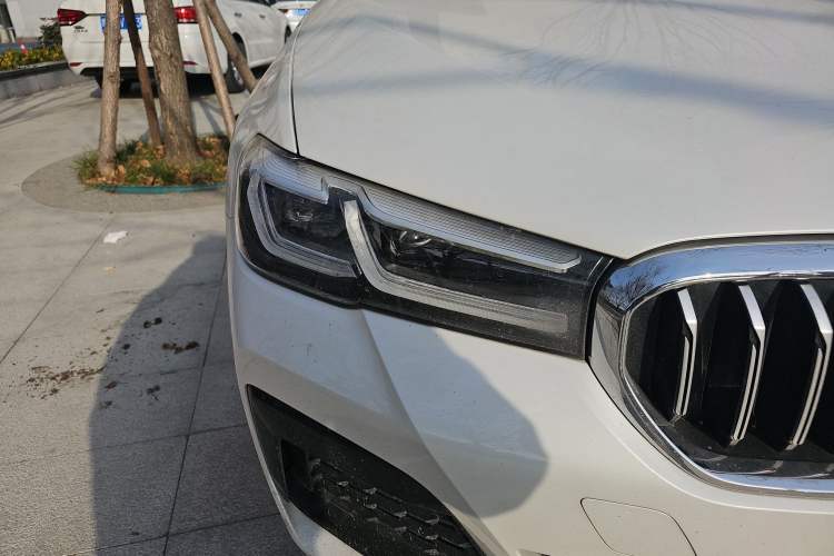 Used BMW 5 Series 2021 Facelifted 530Li Leading Edition M Sport Package
