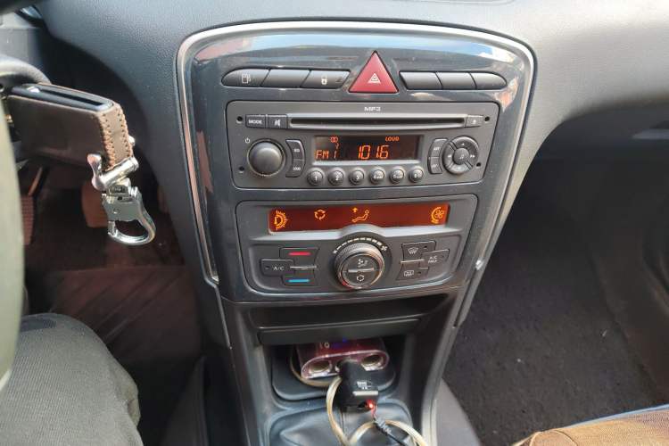 Used Peugeot 308 2013 1.6L Manual Fashion Model