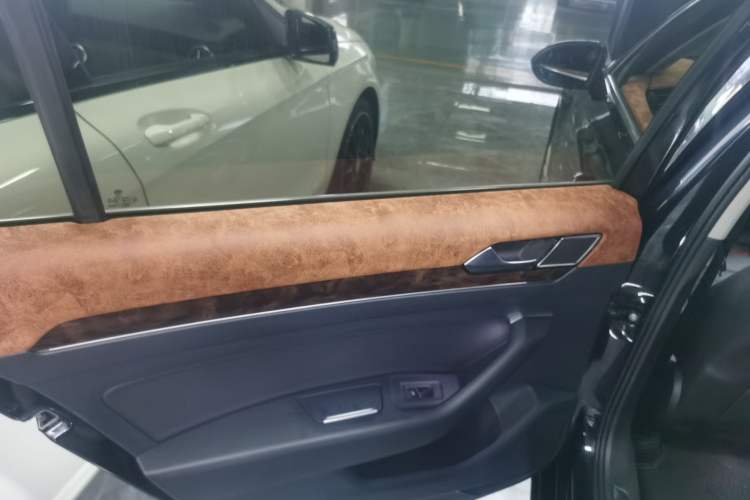 Used Volkswagen Magotan 2018 Facelift 380TSI DSG Luxury Version
