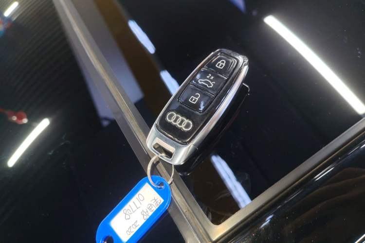 Used Audi A8 2019 Facelifted Plus A8L 50 TFSI quattro Comfort Version
