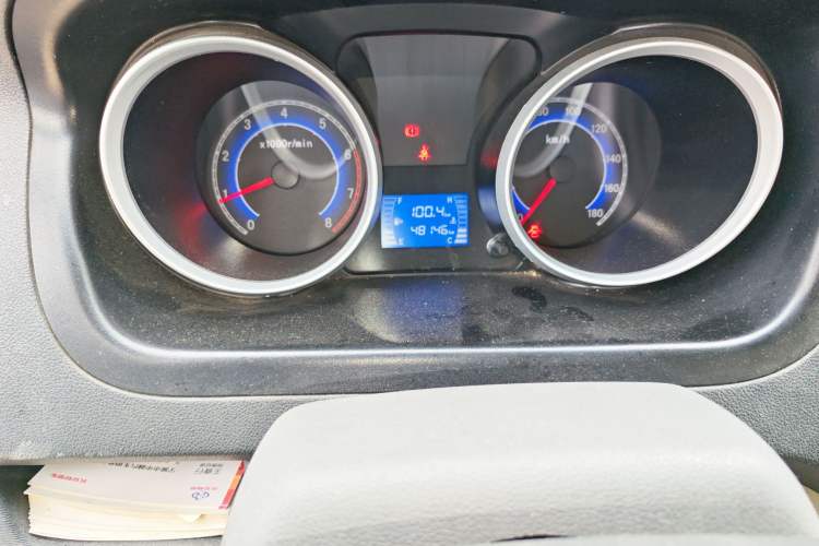 Used Chana Ruixing M80 2014 1.5L Standard Version 4G15S