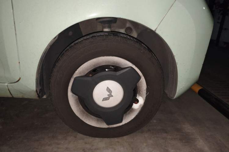 Used Wuling Hongguang MINIEV 2021 Macaron Premium Model – Lithium Iron Phosphate
