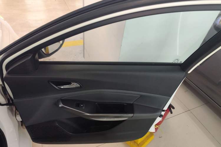 Used Ford Escort 2015 1.5L Automatic Fashion Model
