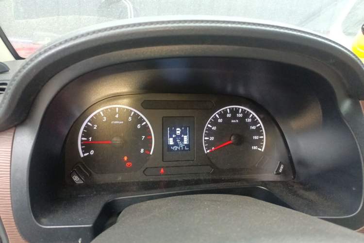 Used FORTHING Lingzhi 2019 M5 1.6L Exclusive Edition 7-Seater
