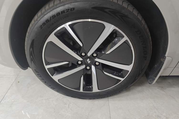 Used Li Auto L6 2025 Max Smart Refresh Edition
