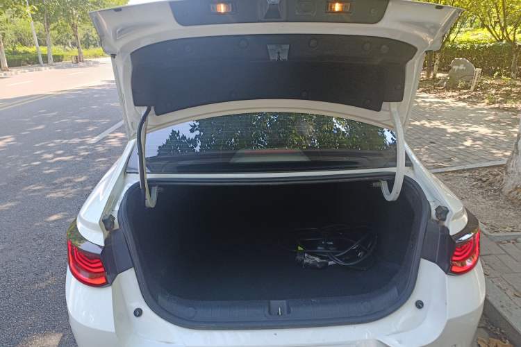 Used Geely Auto Emgrand L HiP 2022 1.5TD-DHT Pro 100KM Super Rui
