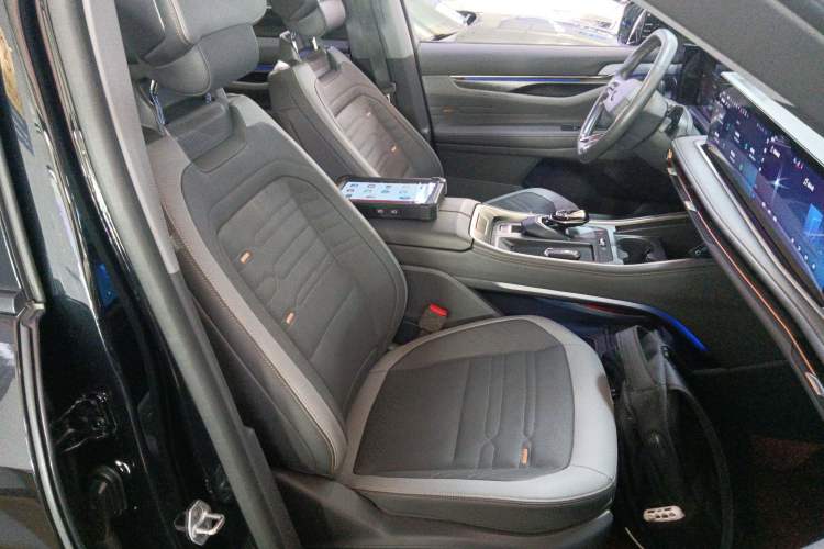 Used Ford Edge 2023 Edge L 2.0T EcoBoost E-Hybrid Four-Wheel Drive Seven-Seat Supreme Model