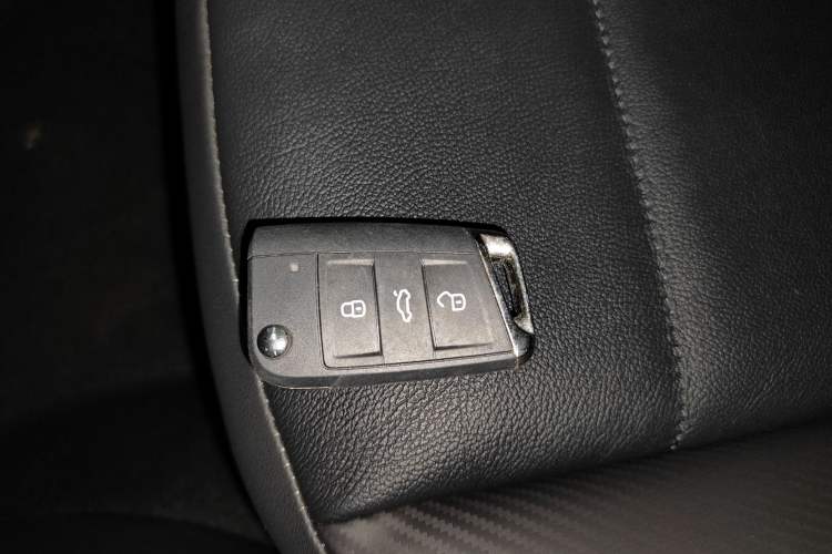 Used Volkswagen T-ROC 2020 280TSI DSG Two-Wheel Drive Comfort Version