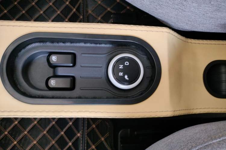 Used Wuling Hongguang MINIEV 2022 Macaron Premium Model – Lithium Iron Phosphate
