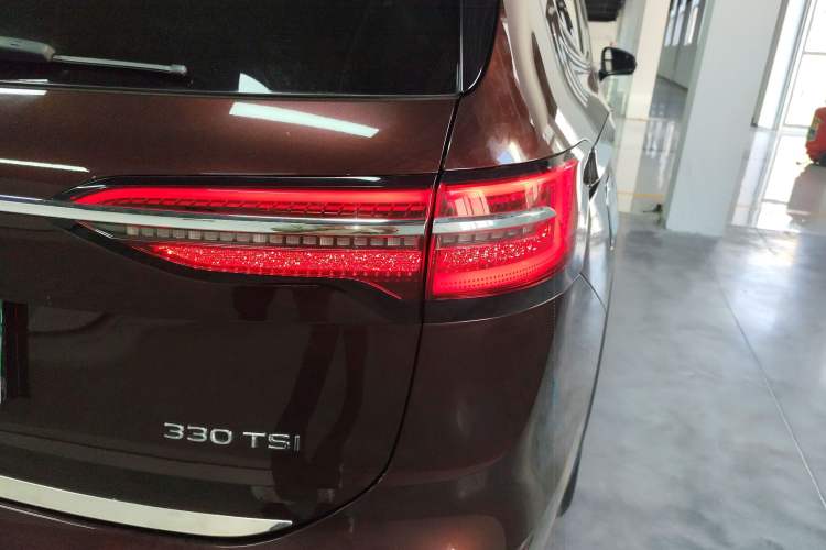 Used Volkswagen Viloran 2020 330TSI Business Edition
