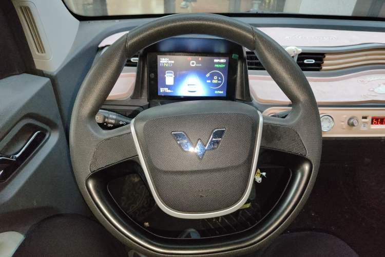 Used Wuling Hongguang MINIEV 2022 Macaron Fashion Model Lithium Iron Phosphate
