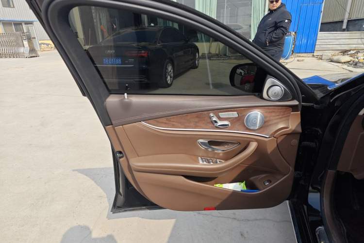 Used Mercedes-Benz E-Class 2019 E 260 L
