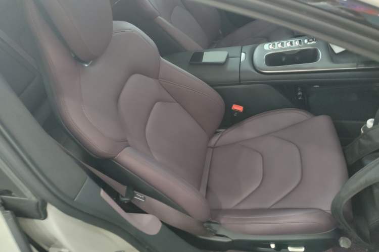 Used  SU7 2024 Four-Wheel Drive Ultra-Long Range Advanced Intelligent Driving Max Edition