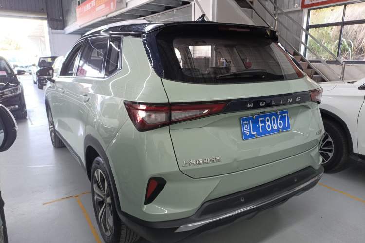 Used Wuling Asta 2021 1.5T CVT Starlight Edition
