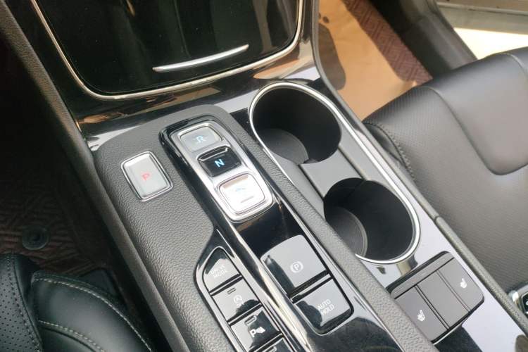 Used Hyundai Santa Fe 2020 380 TGDi Automatic All-Wheel Drive DLX HTRAC Prestige PLUS
