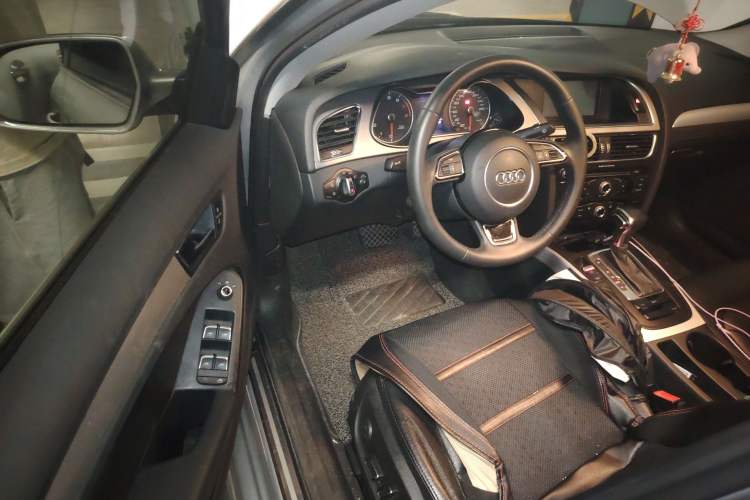 Used Audi A4L 2013 35 TFSI Automatic Standard Model
