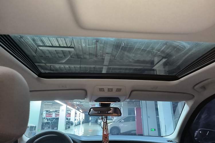 Used BMW 5 Series 2017 520Li Elegant Edition
