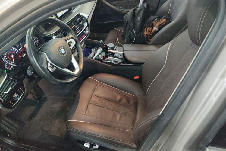 Used BMW 5 Series New Energy 2019 530Le Luxury Package
