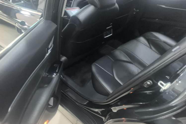 Used Toyota Camry 2022 2.0GVP Premier Edition